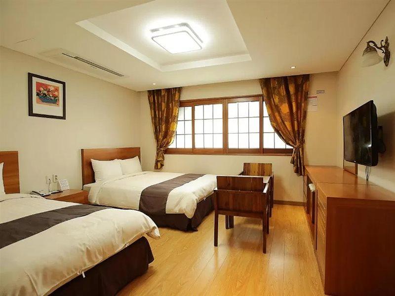 Jeju Parkside Tourist Hotel Dış mekan fotoğraf