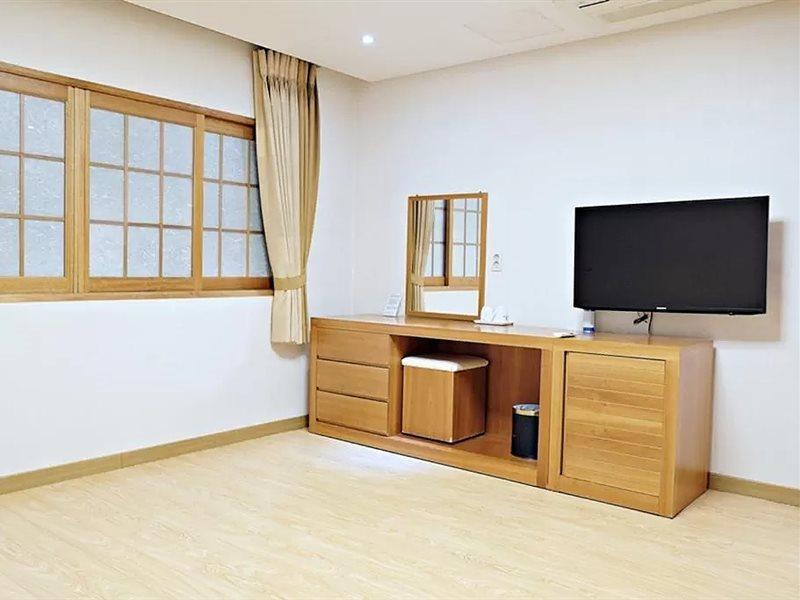 Jeju Parkside Tourist Hotel Dış mekan fotoğraf
