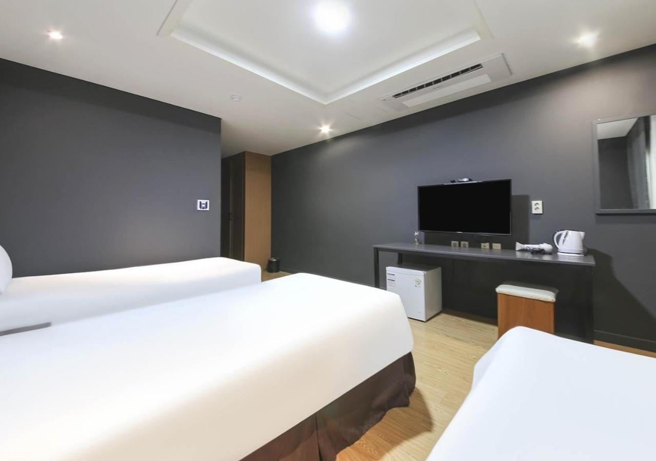 Jeju Parkside Tourist Hotel Dış mekan fotoğraf